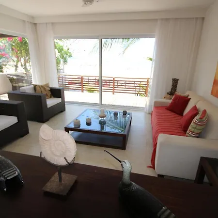 Casa Surucua Com Localizacao Espetacular Frente A Praia Do Centro De Pipa - 2 A 4 Quartos Suite Praia de Pipa Exterior photo